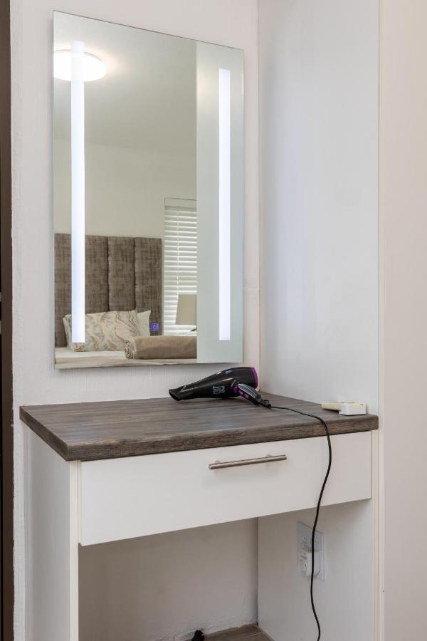 67 The Shades - Luxury Apartment In Umhlanga - Airconditioning Throughout And Inverter ダーバン エクステリア 写真
